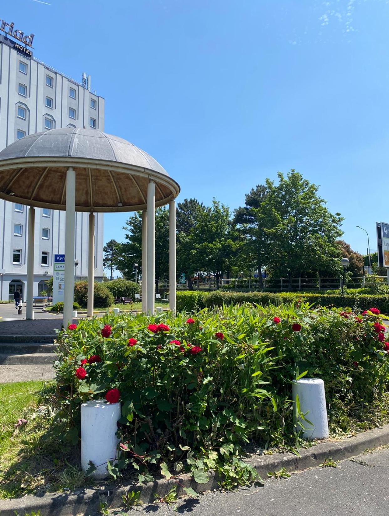 Kyriad Le Blanc-Mesnil Exteriér fotografie